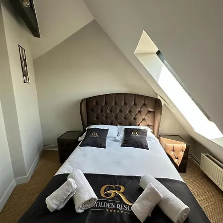 Apartment Golden