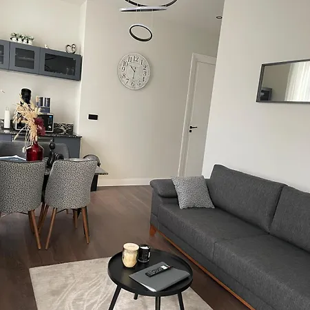 Apartment Golden