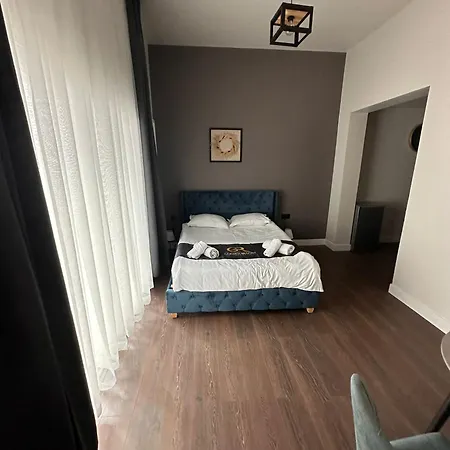 Golden Apartment